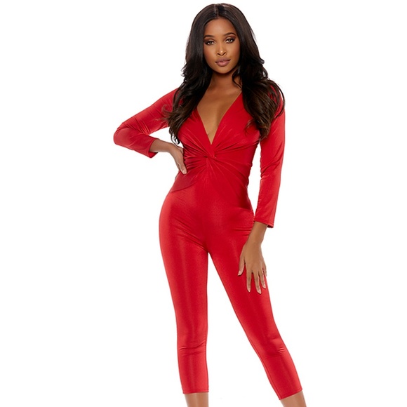 Knotted Capri Jumpsuit with Plunging Neckline - Red - Picture 4 of 6